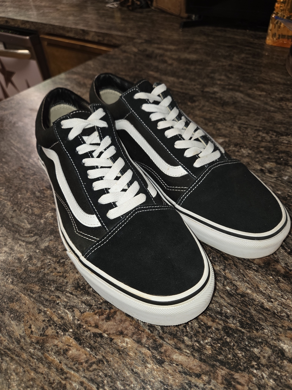 BRAND NEW****Vans Old Skool Black & White Skate Sneakers MENS 12